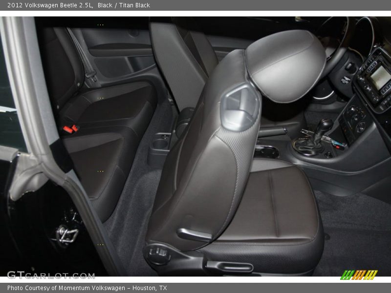 Black / Titan Black 2012 Volkswagen Beetle 2.5L