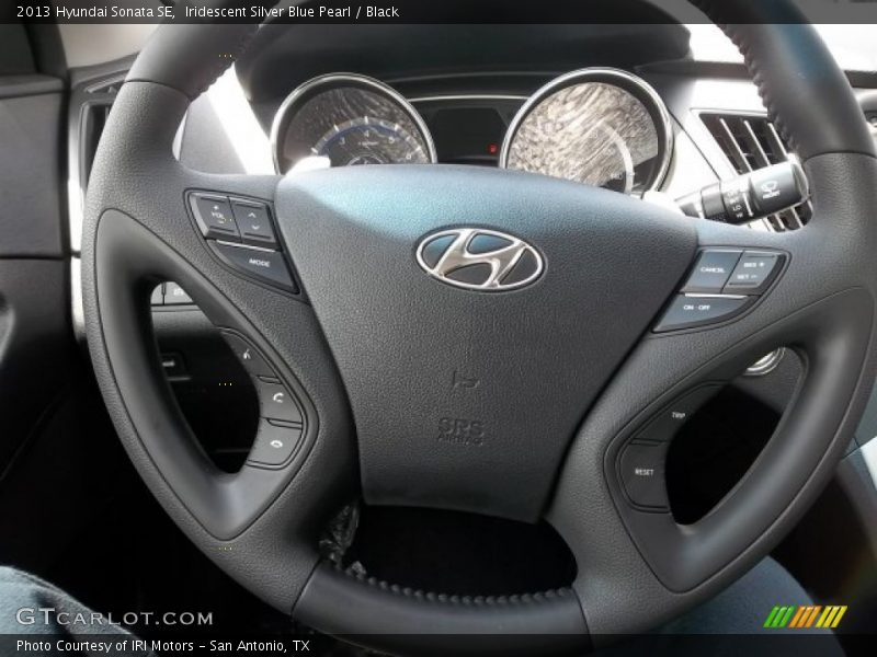 Iridescent Silver Blue Pearl / Black 2013 Hyundai Sonata SE