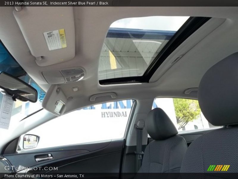 Iridescent Silver Blue Pearl / Black 2013 Hyundai Sonata SE