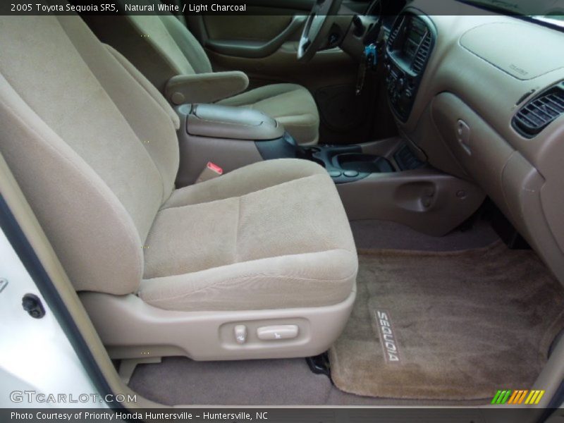 Natural White / Light Charcoal 2005 Toyota Sequoia SR5