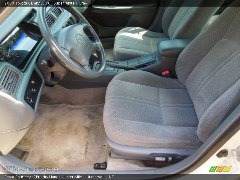 Super White / Gray 2000 Toyota Camry LE V6