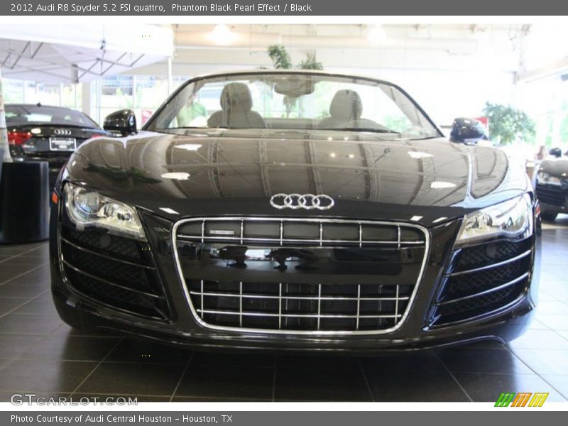 Phantom Black Pearl Effect / Black 2012 Audi R8 Spyder 5.2 FSI quattro