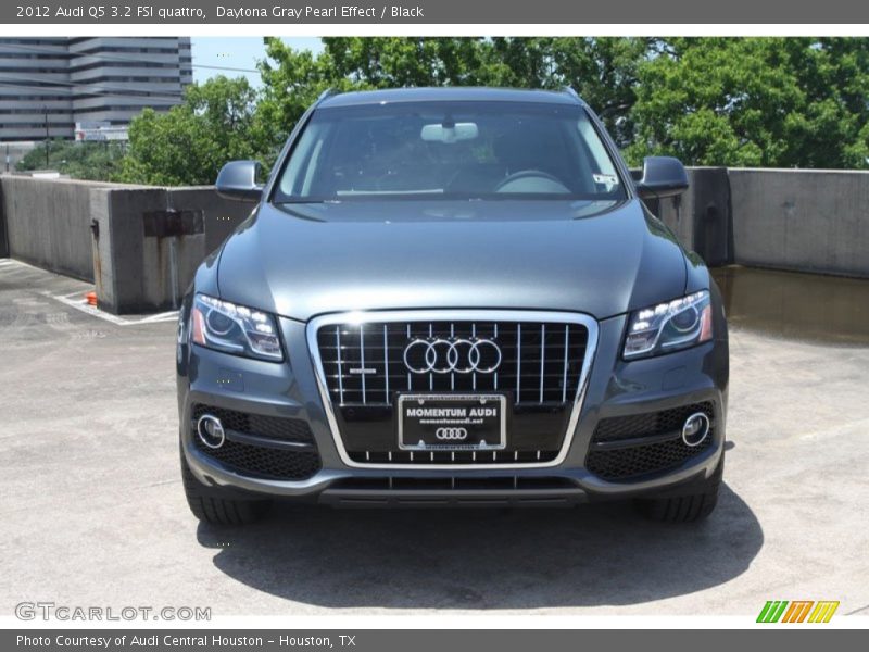 Daytona Gray Pearl Effect / Black 2012 Audi Q5 3.2 FSI quattro