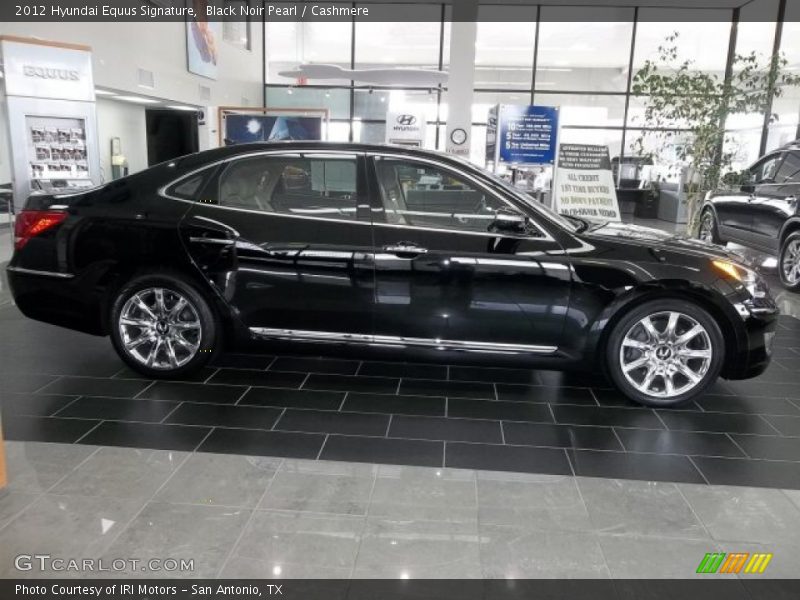 Black Noir Pearl / Cashmere 2012 Hyundai Equus Signature