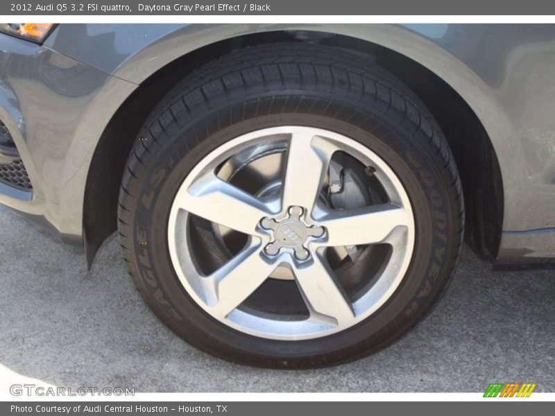  2012 Q5 3.2 FSI quattro Wheel