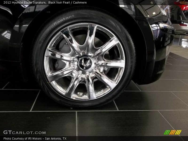 Black Noir Pearl / Cashmere 2012 Hyundai Equus Signature