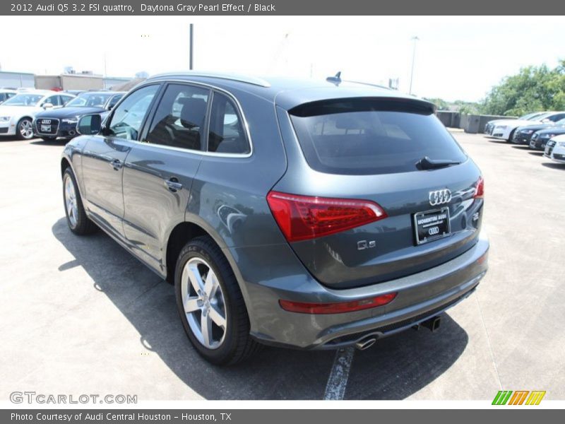 Daytona Gray Pearl Effect / Black 2012 Audi Q5 3.2 FSI quattro
