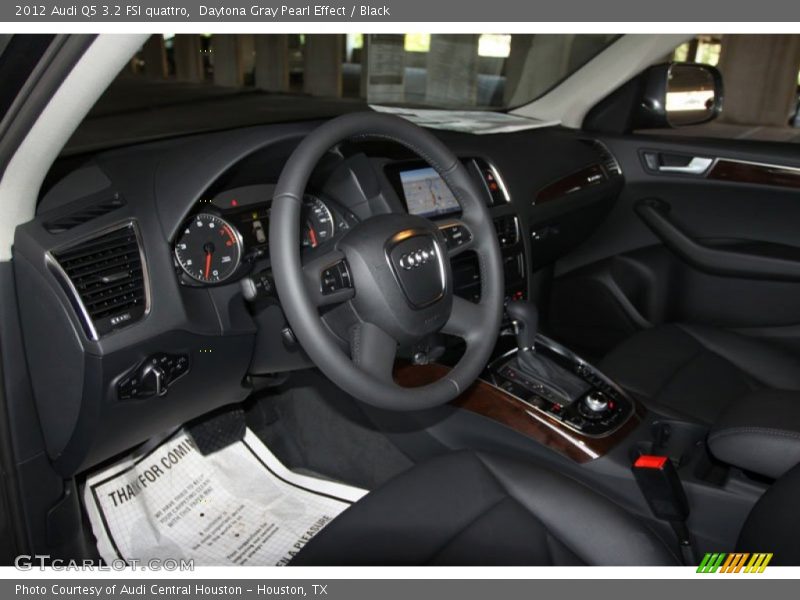 Daytona Gray Pearl Effect / Black 2012 Audi Q5 3.2 FSI quattro