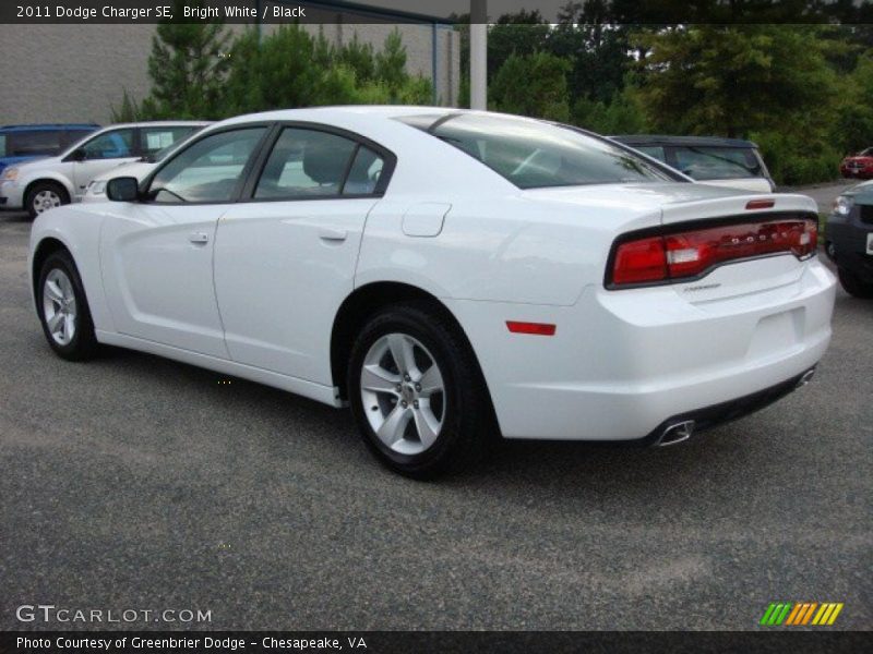 Bright White / Black 2011 Dodge Charger SE