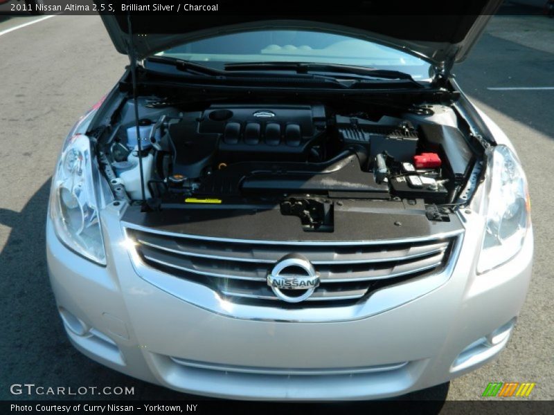Brilliant Silver / Charcoal 2011 Nissan Altima 2.5 S