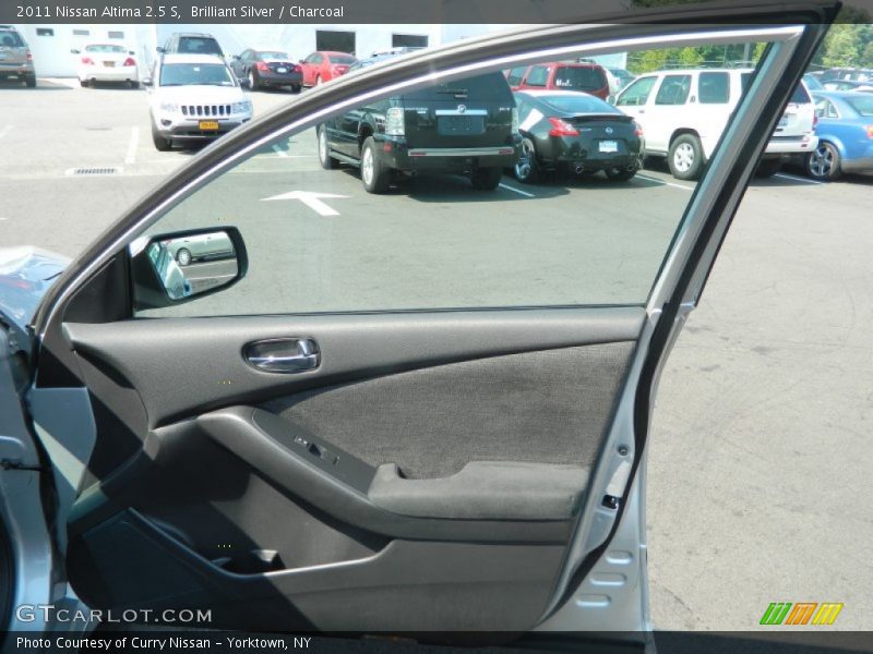 Brilliant Silver / Charcoal 2011 Nissan Altima 2.5 S