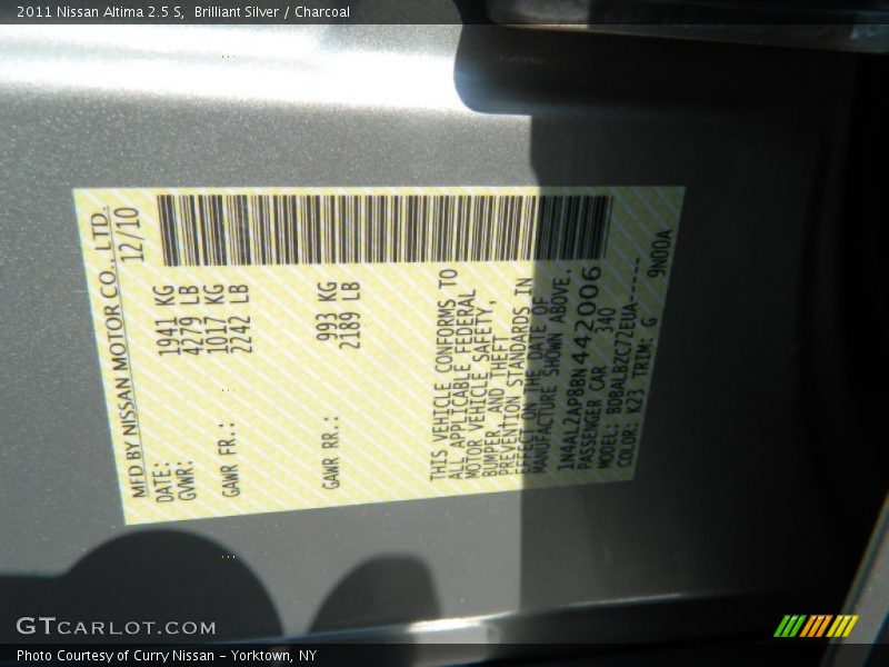 Brilliant Silver / Charcoal 2011 Nissan Altima 2.5 S