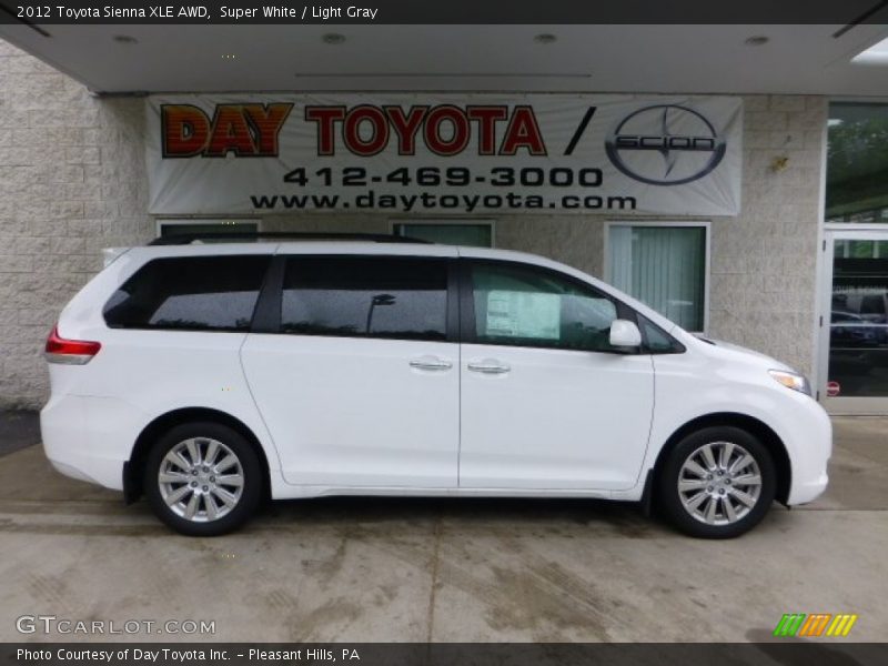 Super White / Light Gray 2012 Toyota Sienna XLE AWD