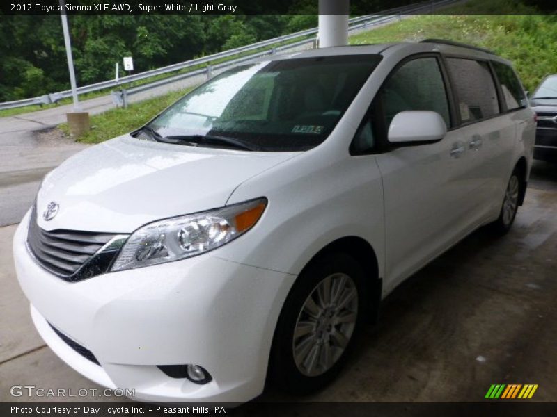 Super White / Light Gray 2012 Toyota Sienna XLE AWD