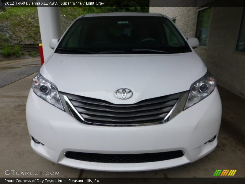 Super White / Light Gray 2012 Toyota Sienna XLE AWD