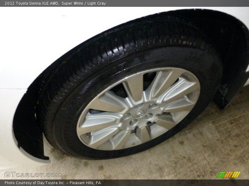 Super White / Light Gray 2012 Toyota Sienna XLE AWD