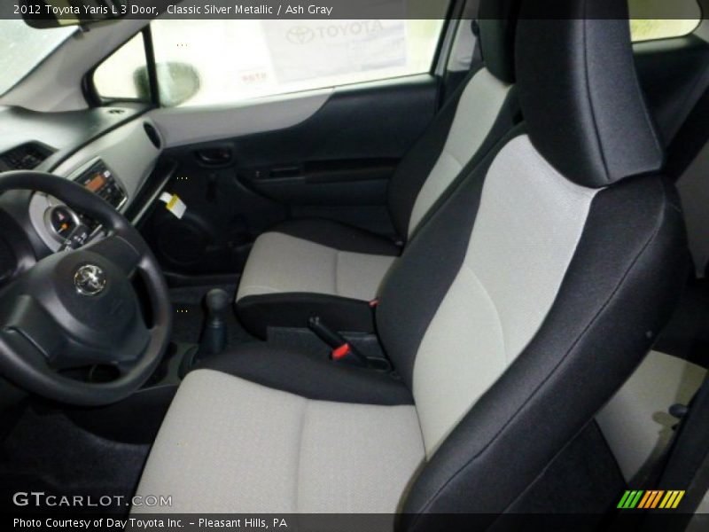 Classic Silver Metallic / Ash Gray 2012 Toyota Yaris L 3 Door