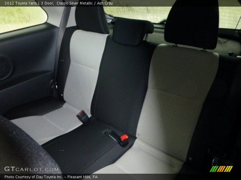 Classic Silver Metallic / Ash Gray 2012 Toyota Yaris L 3 Door