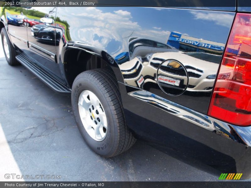Black / Ebony 2012 Chevrolet Suburban LT 4x4