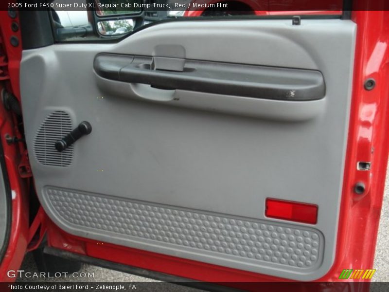 Door Panel of 2005 F450 Super Duty XL Regular Cab Dump Truck