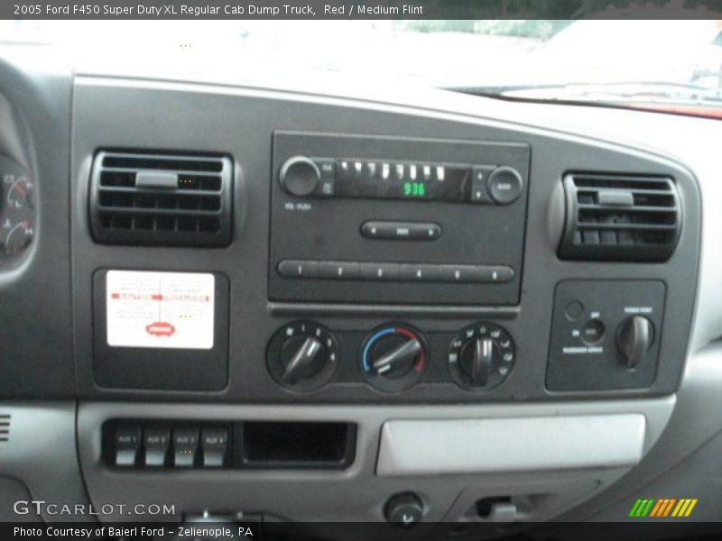 Red / Medium Flint 2005 Ford F450 Super Duty XL Regular Cab Dump Truck