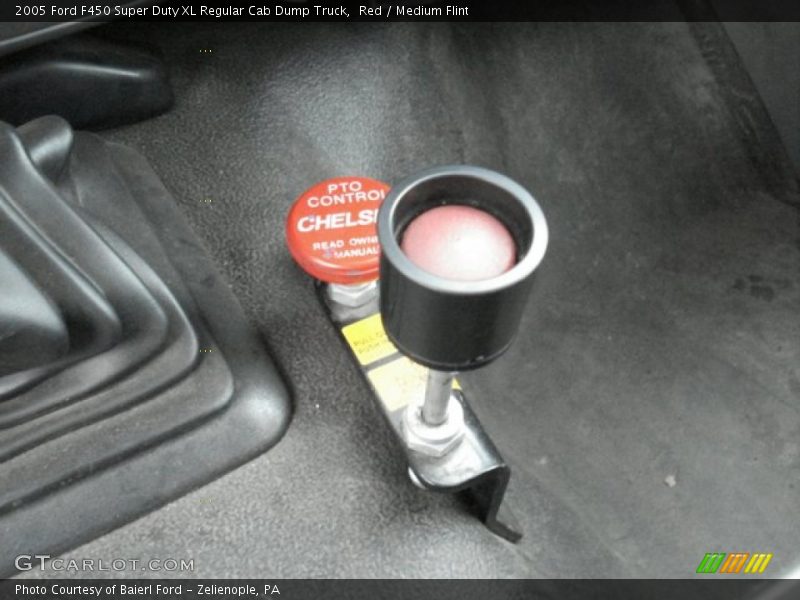 Controls of 2005 F450 Super Duty XL Regular Cab Dump Truck