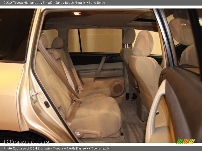 Sandy Beach Metallic / Sand Beige 2010 Toyota Highlander V6 4WD