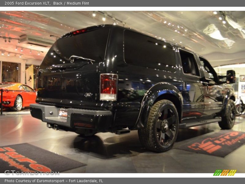 Black / Medium Flint 2005 Ford Excursion XLT