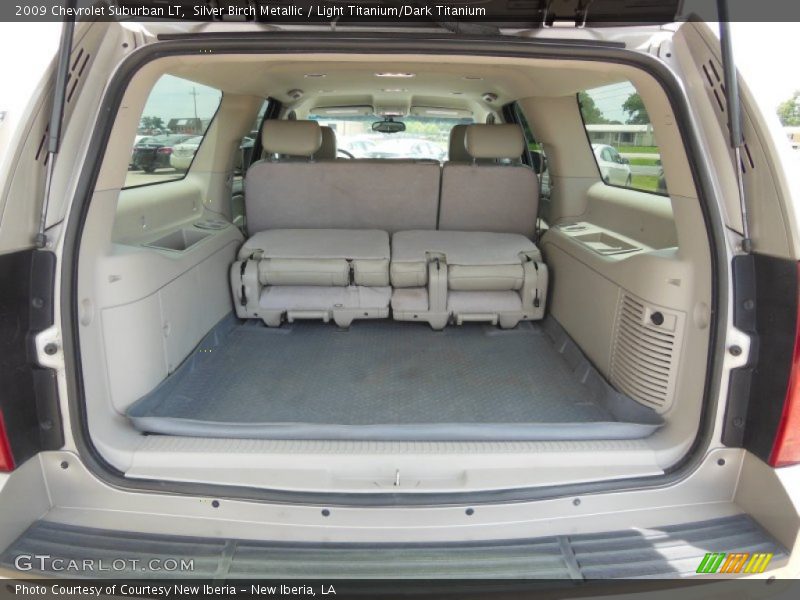  2009 Suburban LT Trunk