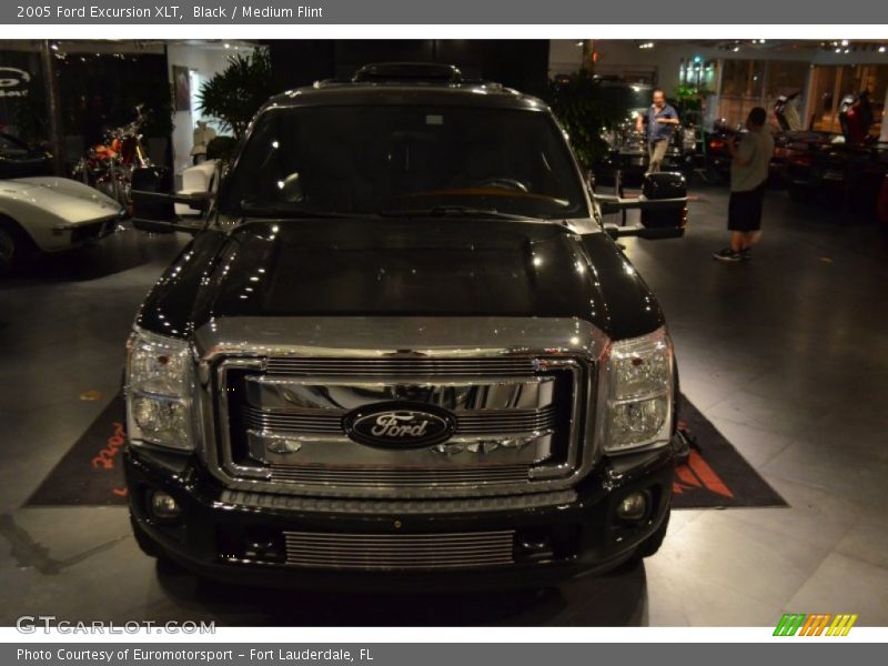 Black / Medium Flint 2005 Ford Excursion XLT