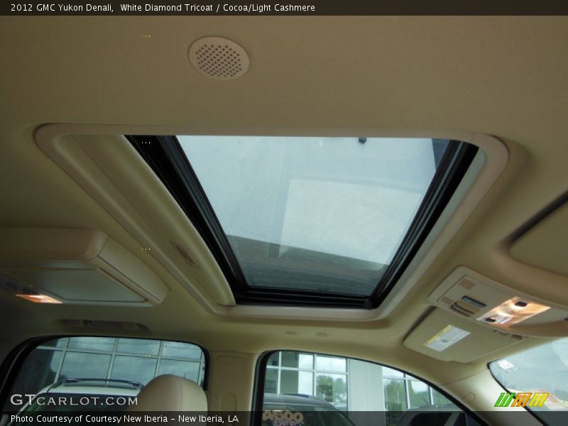 Sunroof of 2012 Yukon Denali