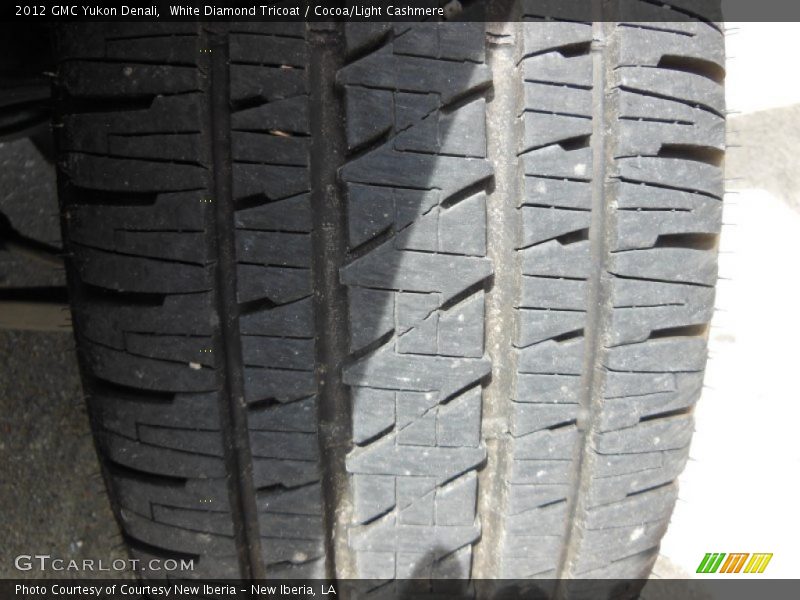 White Diamond Tricoat / Cocoa/Light Cashmere 2012 GMC Yukon Denali