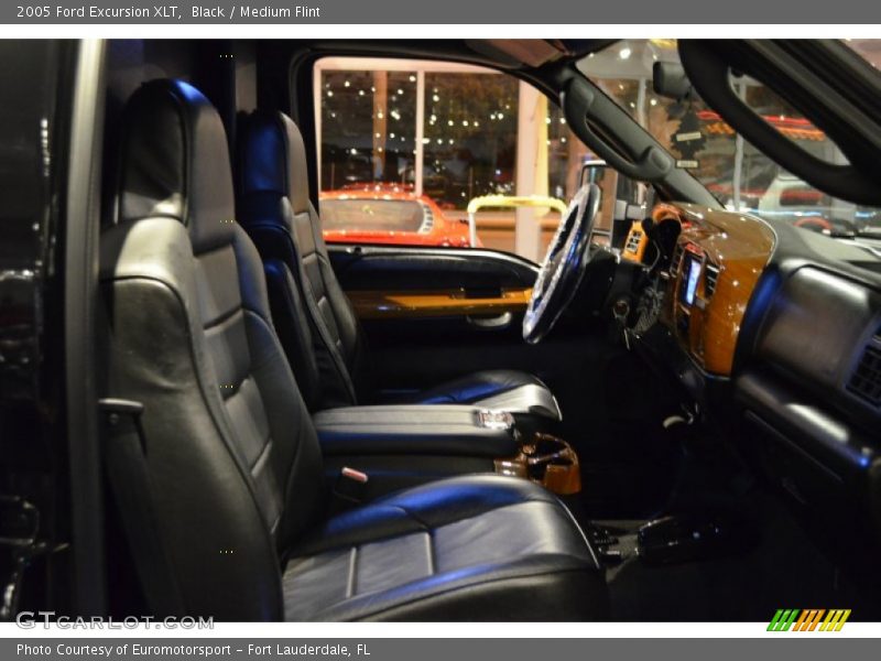 Black / Medium Flint 2005 Ford Excursion XLT