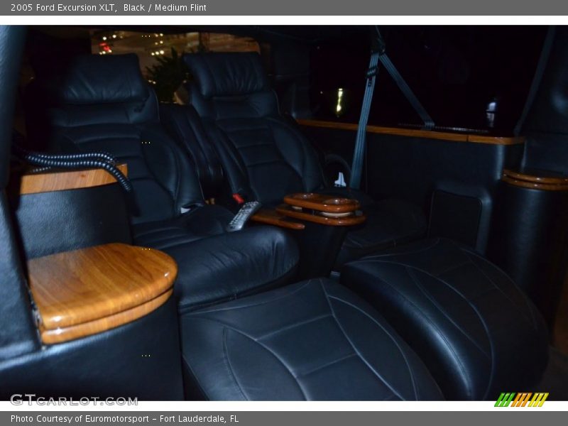 Black / Medium Flint 2005 Ford Excursion XLT