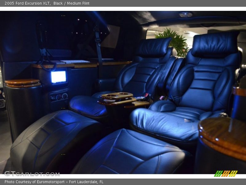 Black / Medium Flint 2005 Ford Excursion XLT