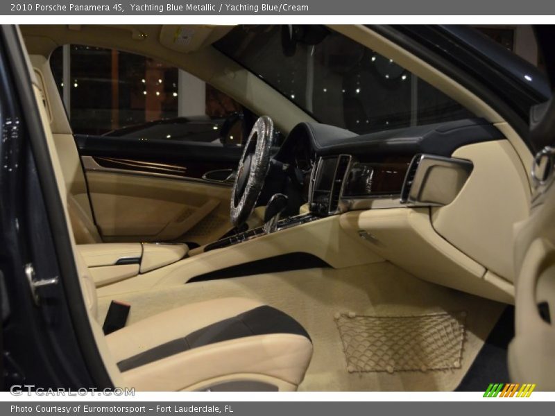 Yachting Blue Metallic / Yachting Blue/Cream 2010 Porsche Panamera 4S