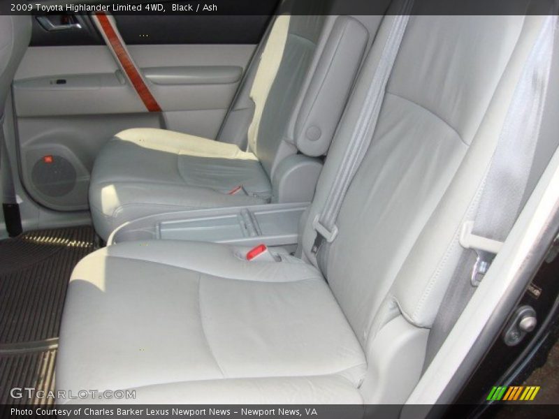 Black / Ash 2009 Toyota Highlander Limited 4WD