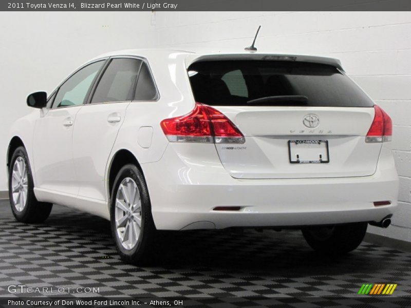 Blizzard Pearl White / Light Gray 2011 Toyota Venza I4