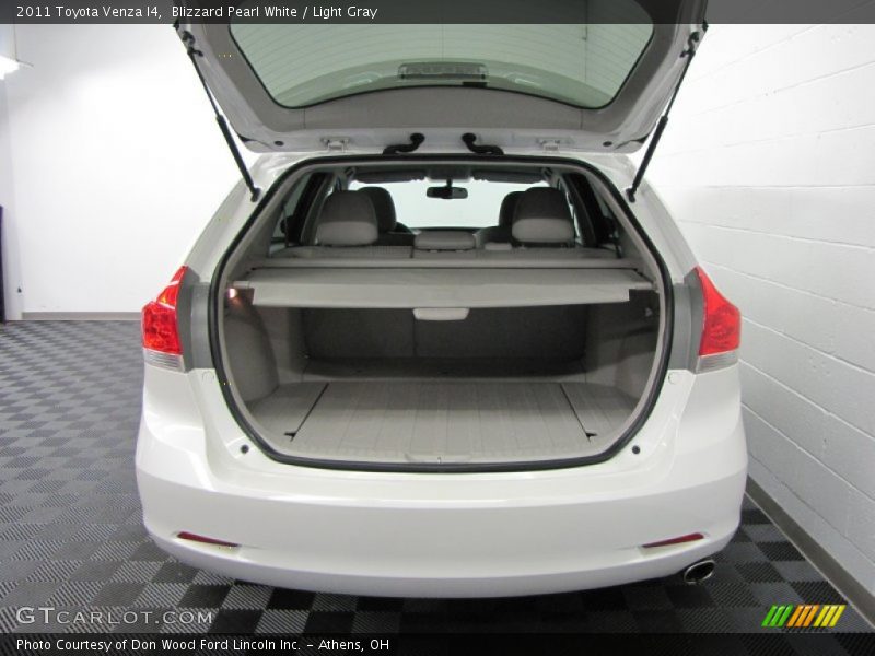 Blizzard Pearl White / Light Gray 2011 Toyota Venza I4