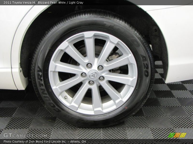 Blizzard Pearl White / Light Gray 2011 Toyota Venza I4