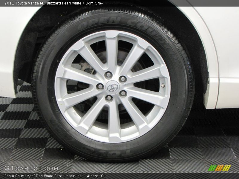 Blizzard Pearl White / Light Gray 2011 Toyota Venza I4