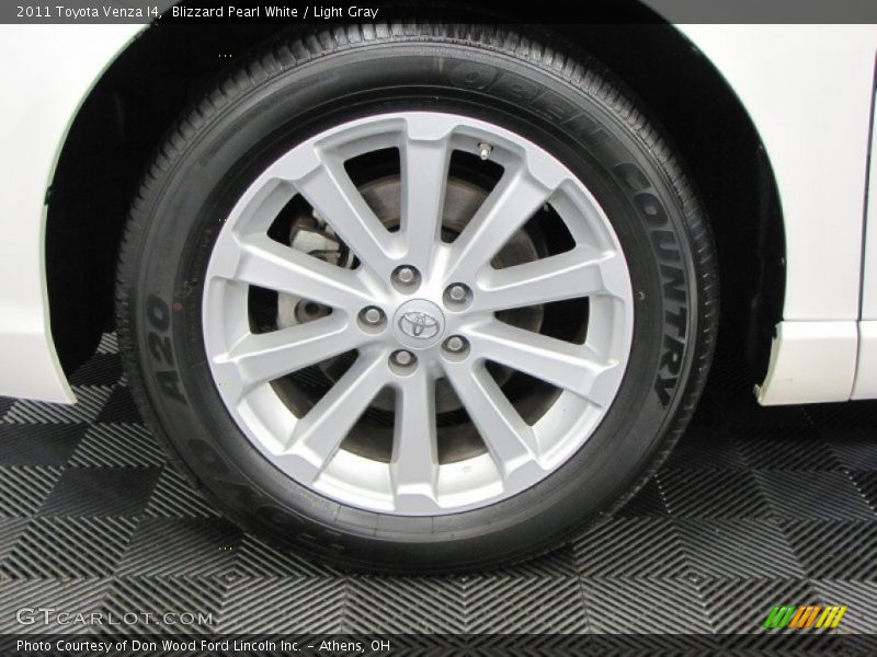 Blizzard Pearl White / Light Gray 2011 Toyota Venza I4