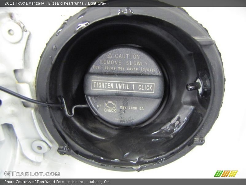 Blizzard Pearl White / Light Gray 2011 Toyota Venza I4