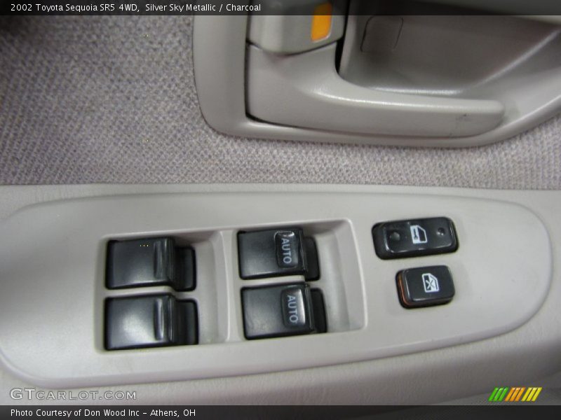 Silver Sky Metallic / Charcoal 2002 Toyota Sequoia SR5 4WD