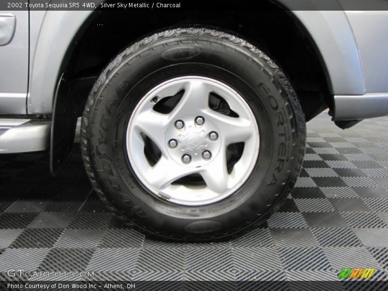 Silver Sky Metallic / Charcoal 2002 Toyota Sequoia SR5 4WD