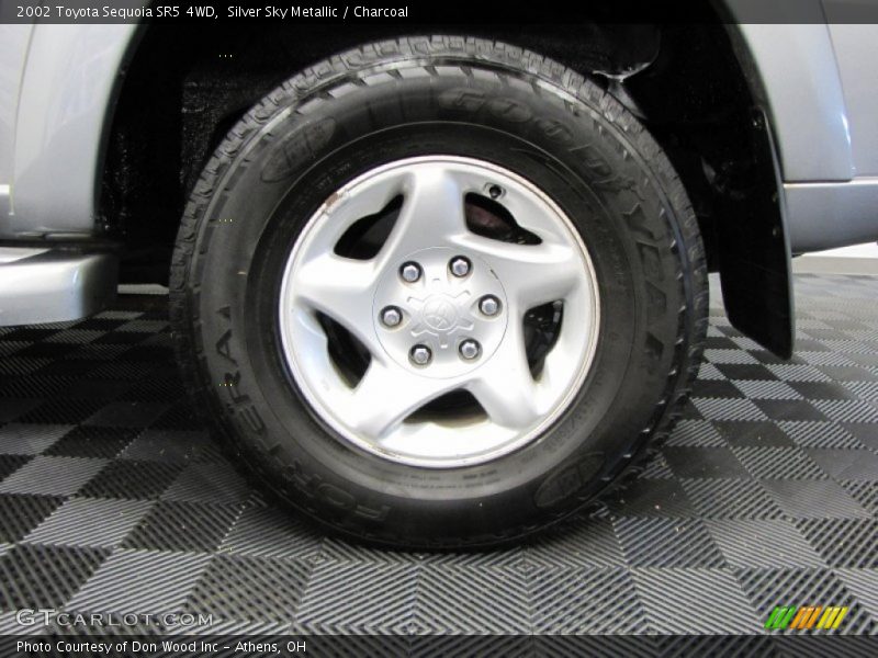 Silver Sky Metallic / Charcoal 2002 Toyota Sequoia SR5 4WD