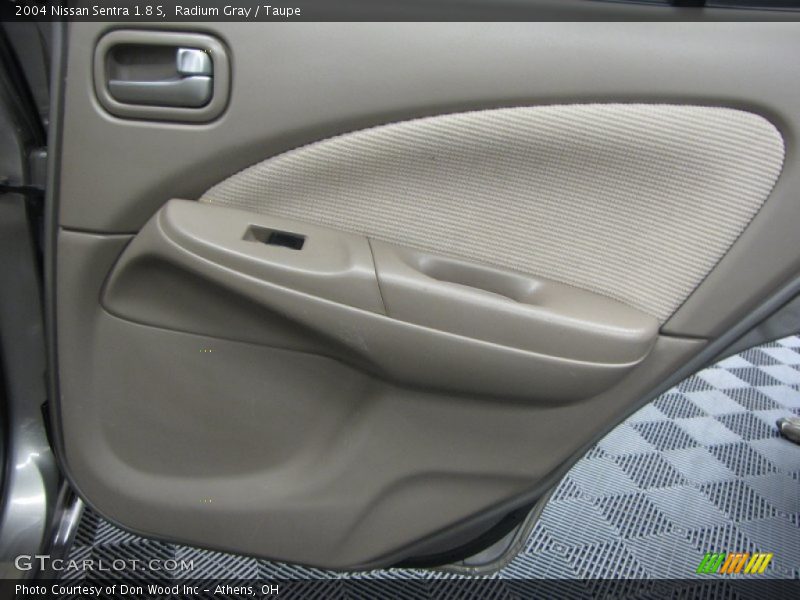 Radium Gray / Taupe 2004 Nissan Sentra 1.8 S