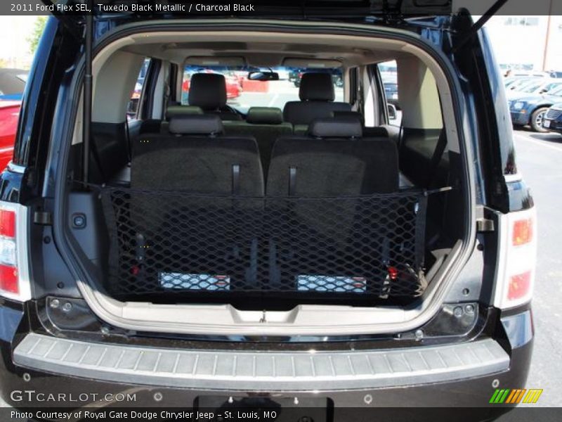 Tuxedo Black Metallic / Charcoal Black 2011 Ford Flex SEL