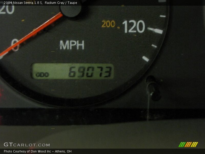 Radium Gray / Taupe 2004 Nissan Sentra 1.8 S