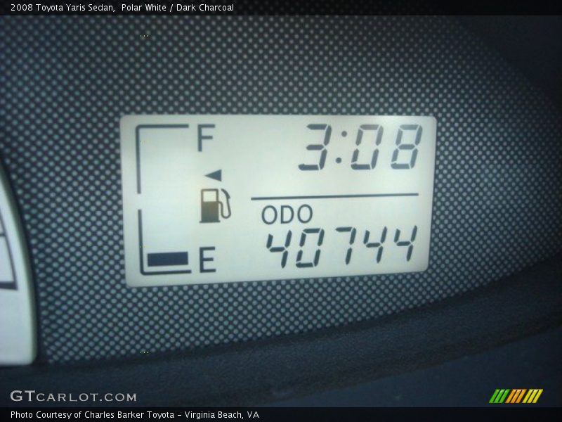 Polar White / Dark Charcoal 2008 Toyota Yaris Sedan